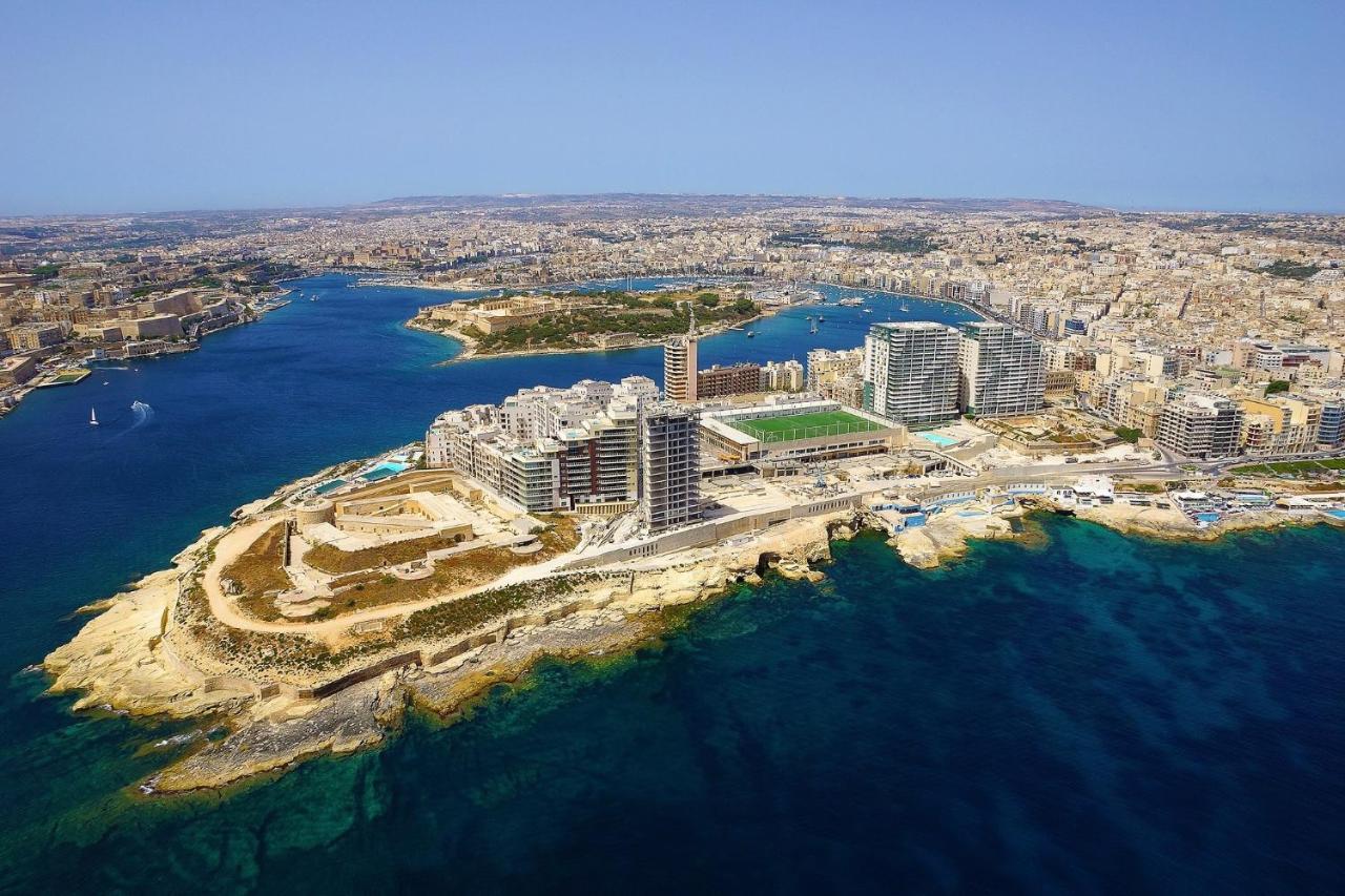 סליאמה Marvellous Seafront Apartment מראה חיצוני תמונה
