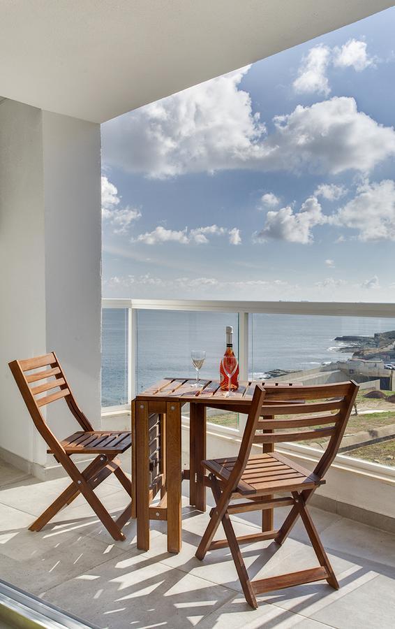 סליאמה Marvellous Seafront Apartment מראה חיצוני תמונה
