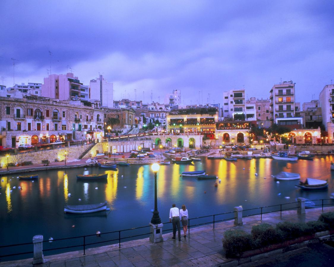 סליאמה Marvellous Seafront Apartment מראה חיצוני תמונה