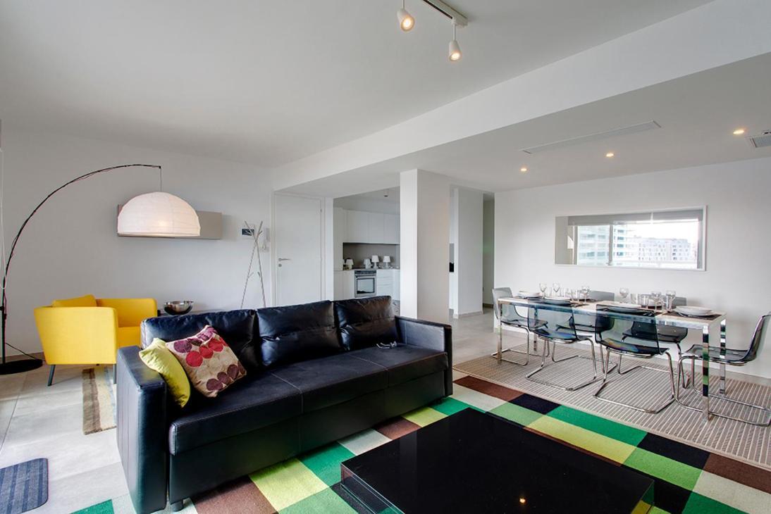 סליאמה Marvellous Seafront Apartment מראה חיצוני תמונה